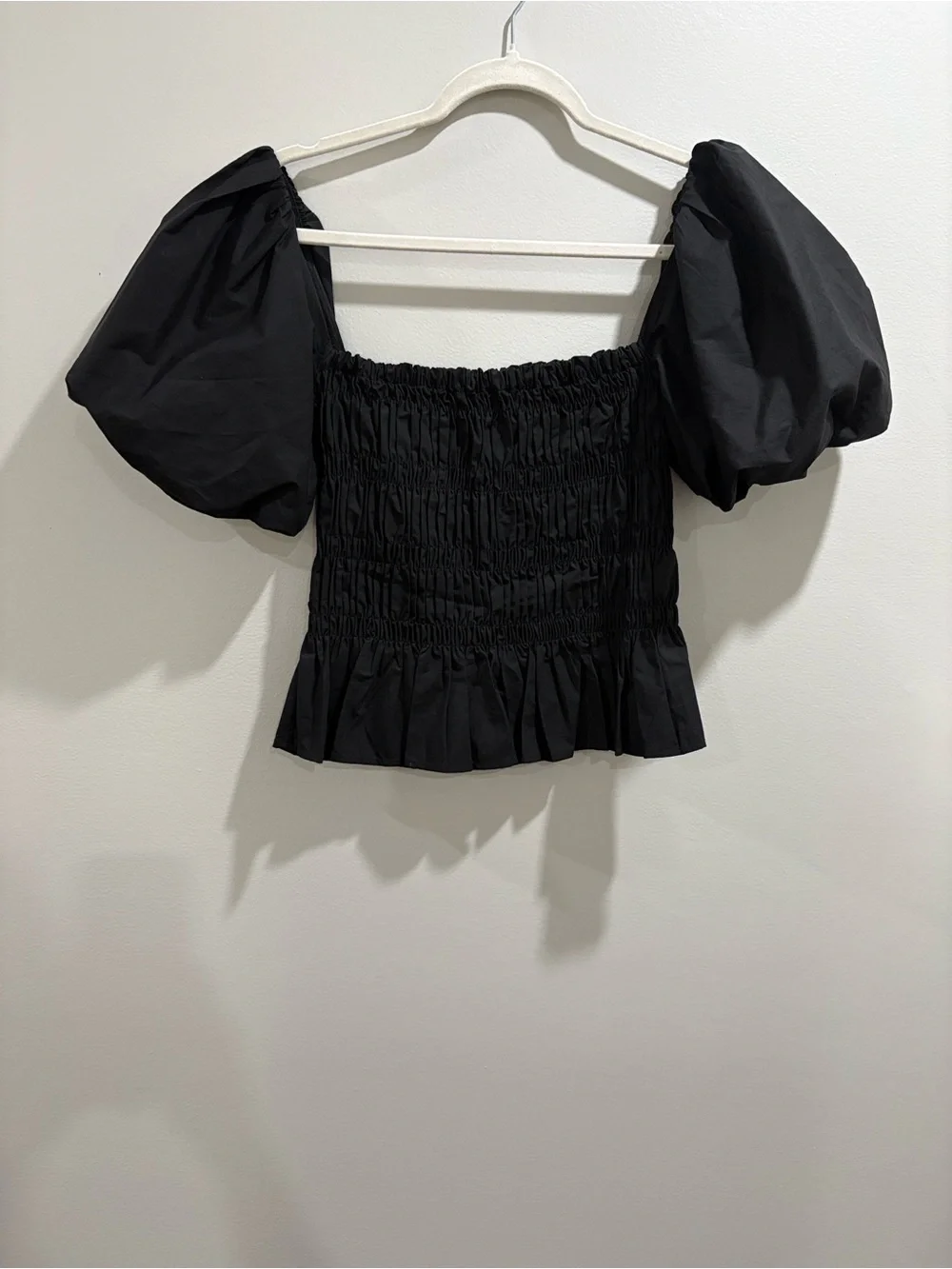 ASTR The Label Black Puff-Sleeve Smocked Peplum Top